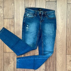 🎈 3 for $30 Bundle Deal! Vintage distressed skinny jeans petite NEW PRICE